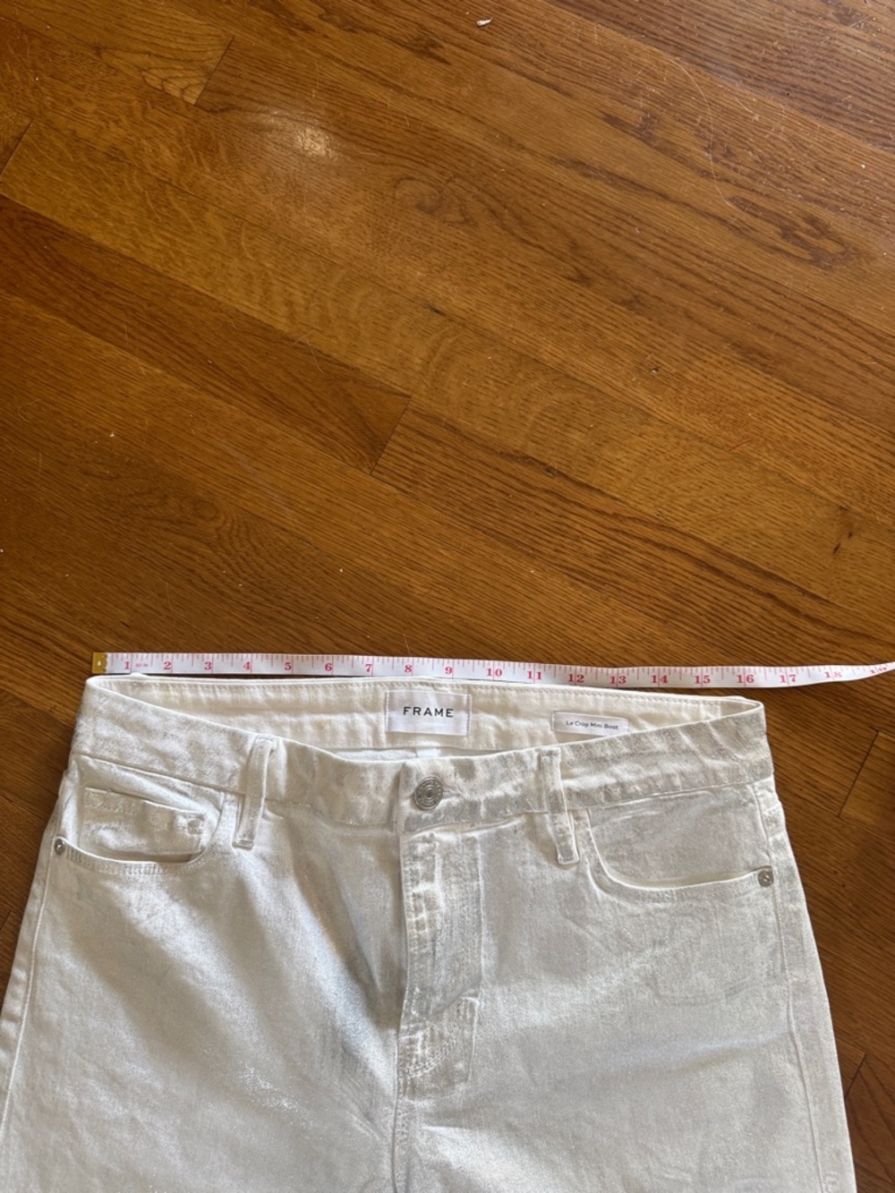 FRAME ladies white silver metallic Jean size 29 La crop mini boot cut. - Picture 12 of 13